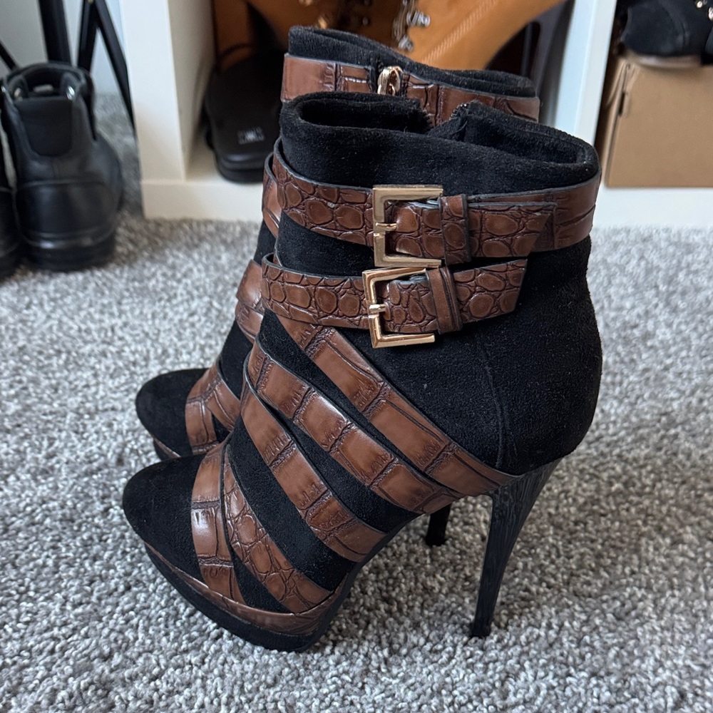 Elegant Brown and Black Women's Ankle Boots